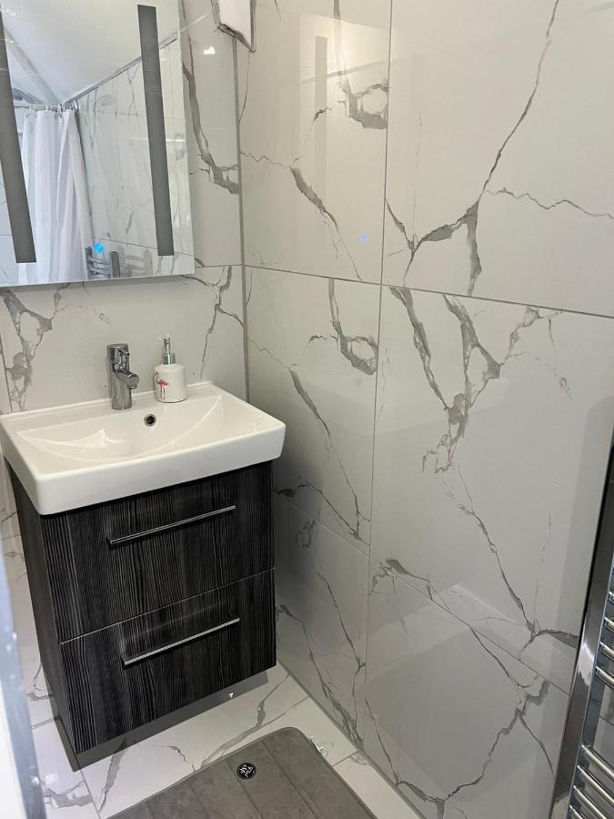 Lovely 2 Bedroom Flat With Roof Terrace In London Nw6 外观 照片