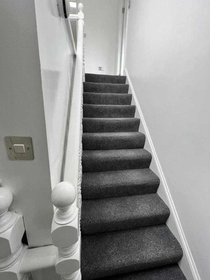 Lovely 2 Bedroom Flat With Roof Terrace In London Nw6 外观 照片