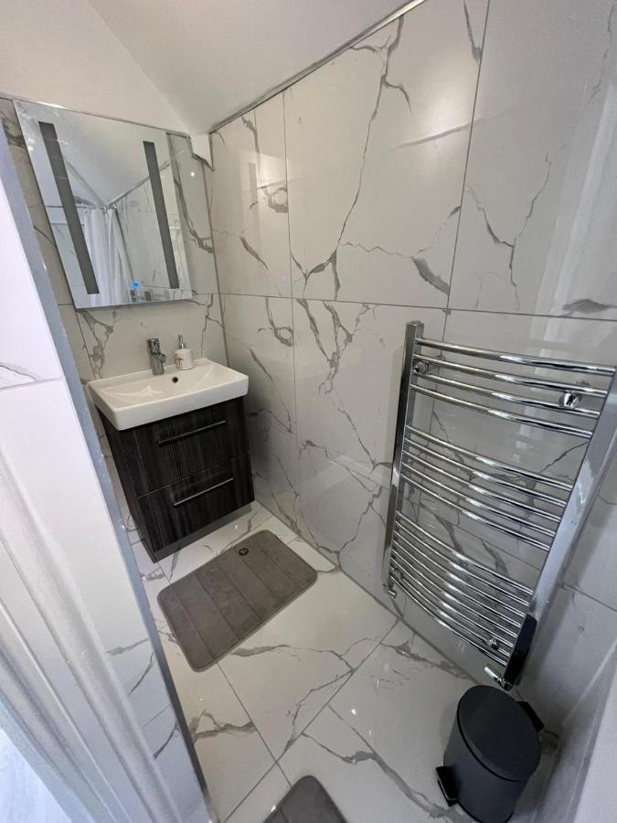 Lovely 2 Bedroom Flat With Roof Terrace In London Nw6 外观 照片