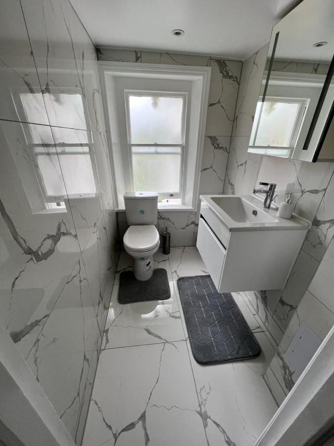 Lovely 2 Bedroom Flat With Roof Terrace In London Nw6 外观 照片