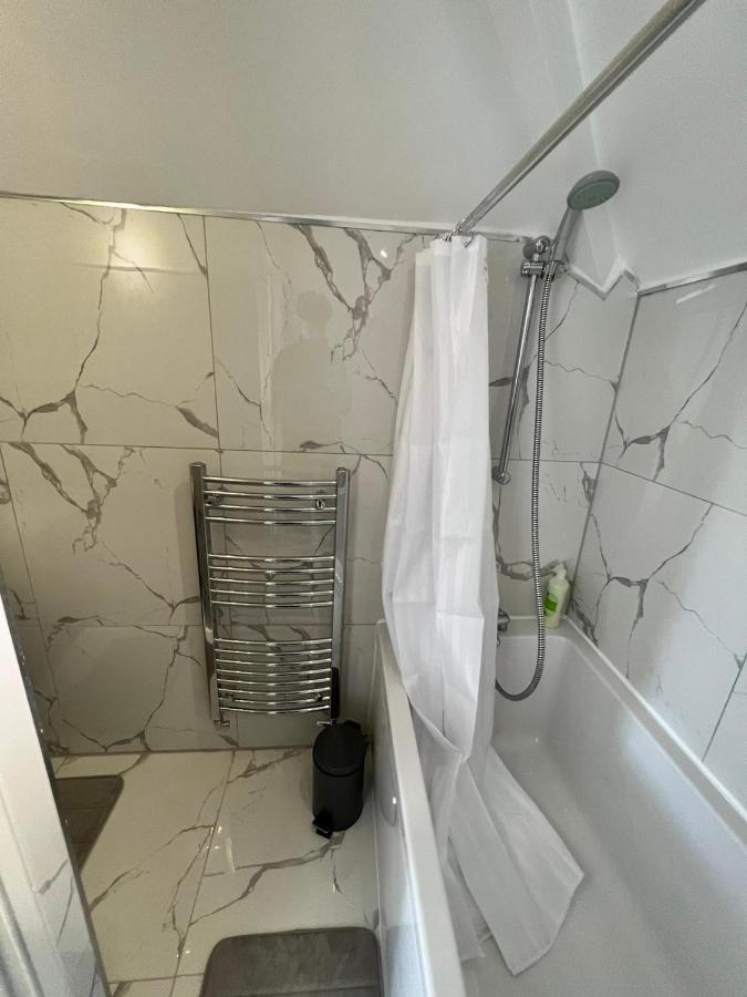 Lovely 2 Bedroom Flat With Roof Terrace In London Nw6 外观 照片