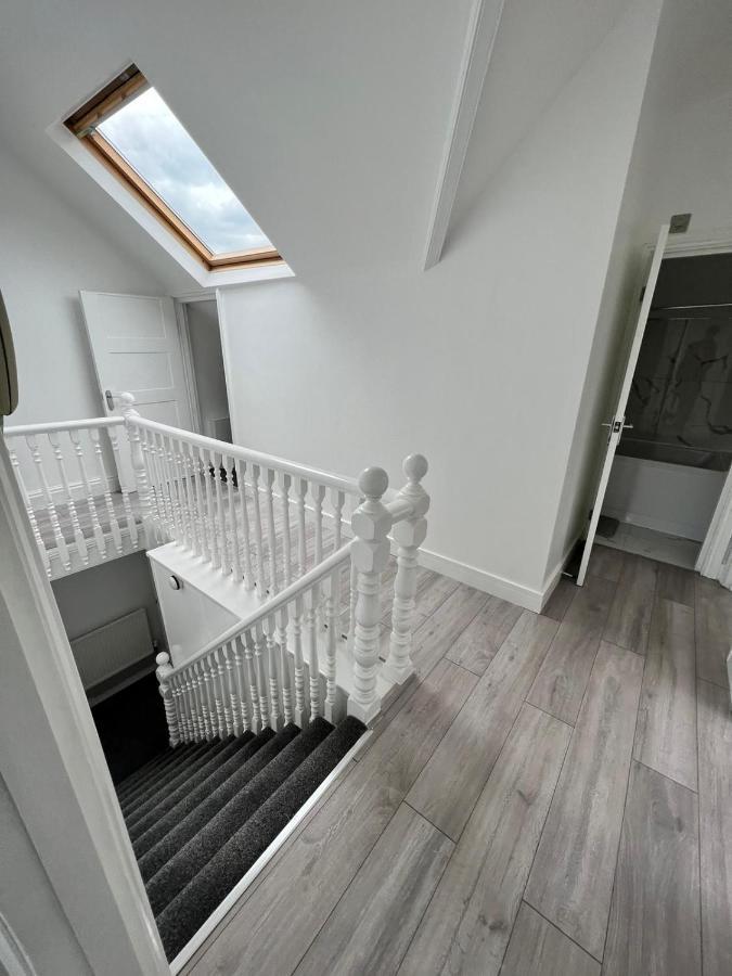 Lovely 2 Bedroom Flat With Roof Terrace In London Nw6 外观 照片