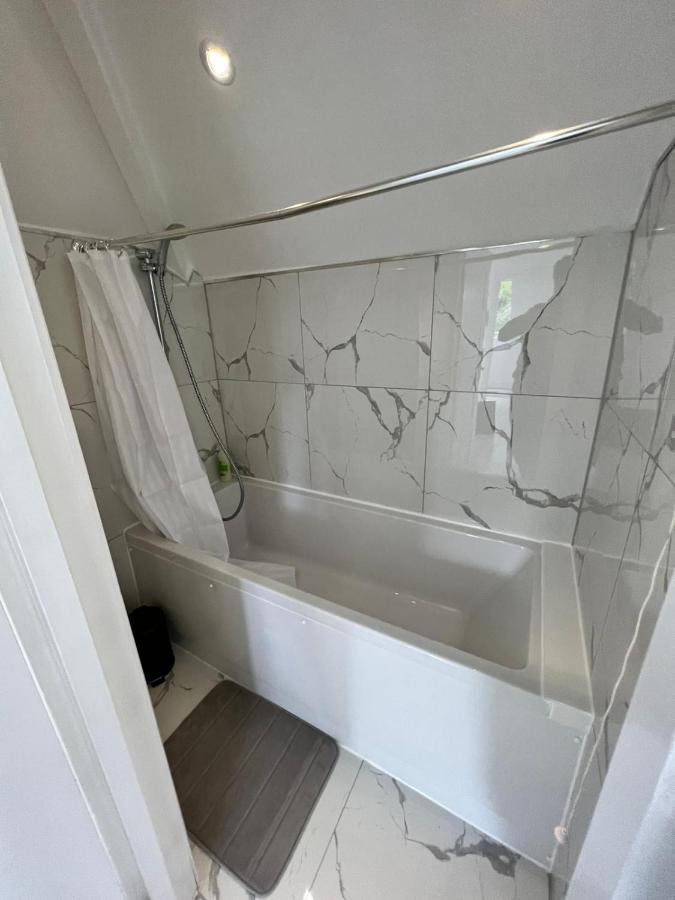Lovely 2 Bedroom Flat With Roof Terrace In London Nw6 外观 照片